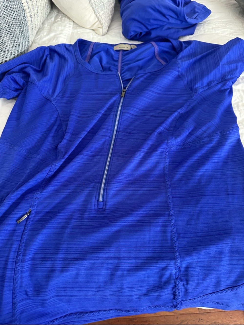 Athleta bathing suit set-blue swim top, shorts set with rashguard top - Picture 7 of 8